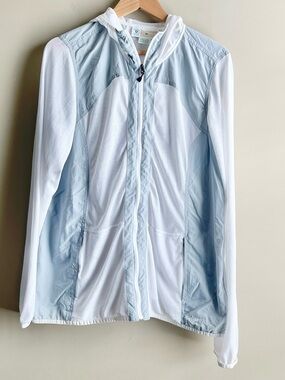 ExOfficio Gray & White Hooded Lightweight Insect Shield Jacket